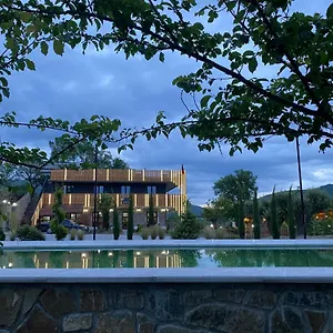 Hotel Restaurant Natyra E Qete, Lezhe